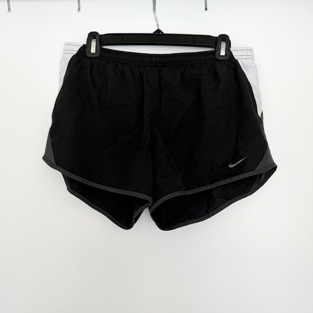Nike Dri-Fit Tempo Running Shorts Black, Size M